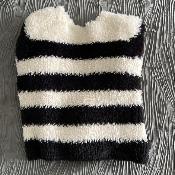 Alice and Olivia sweater - Picture 3 of 4